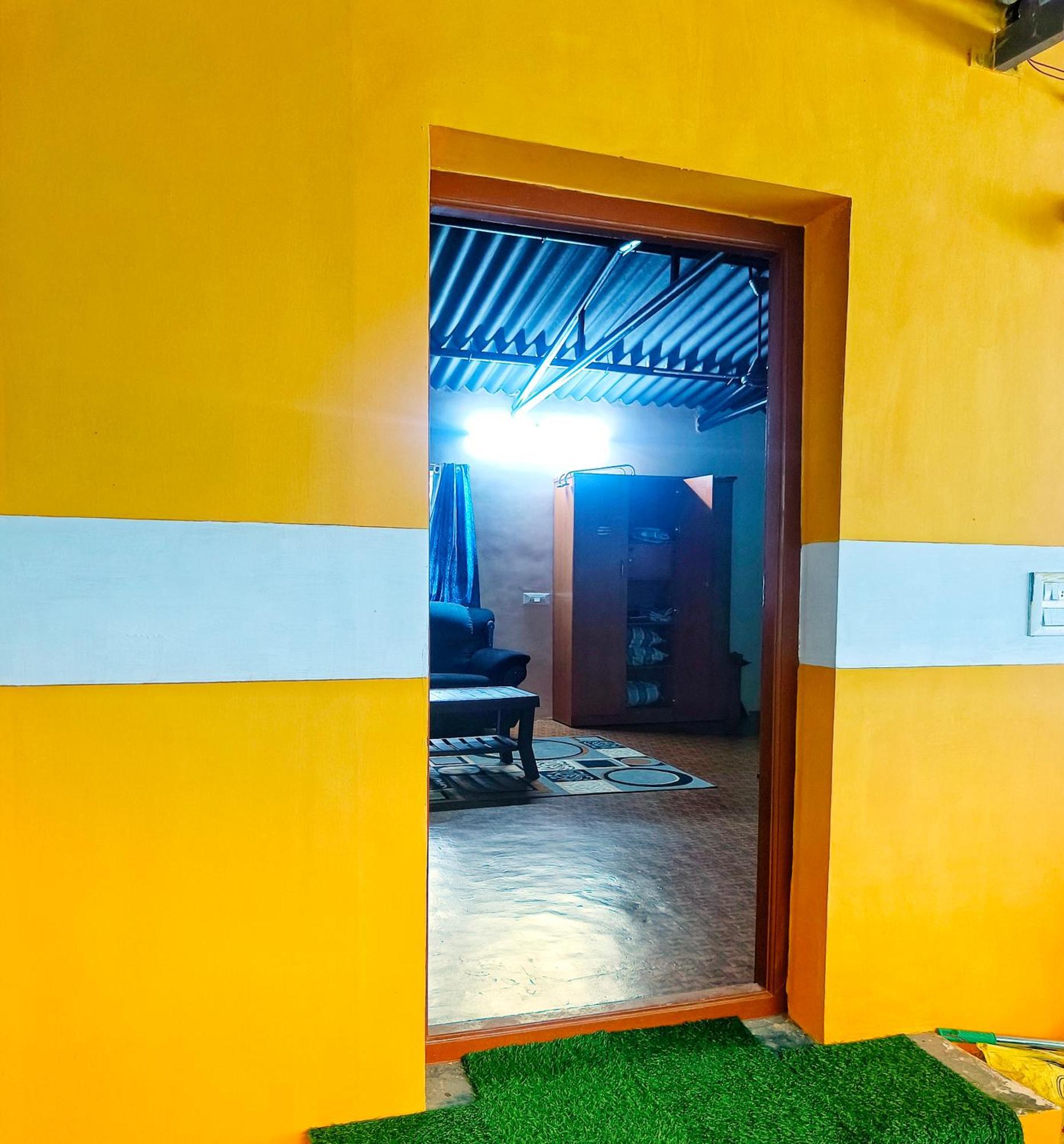 Shivalaya Farmstay Located Amdist Coconut Farm With River Access Near Isha,Adiyogi,Siruvani Alāndurai Exteriör bild